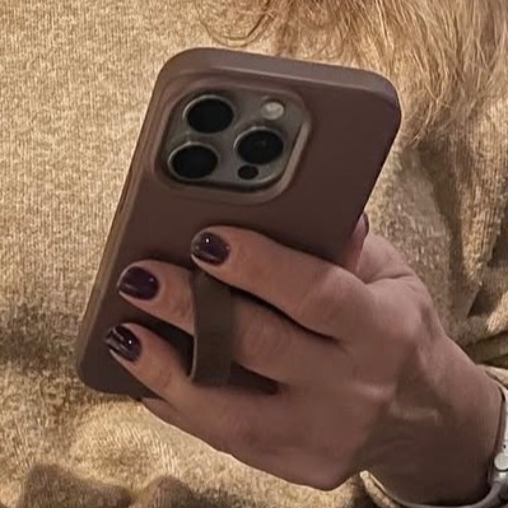 Loopy iPhone 16 Pro Max Espresso Case - Picture 10 of 11
